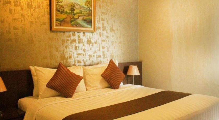 Great Western Hotel & Resort Serpong - Tangerang Exterior foto